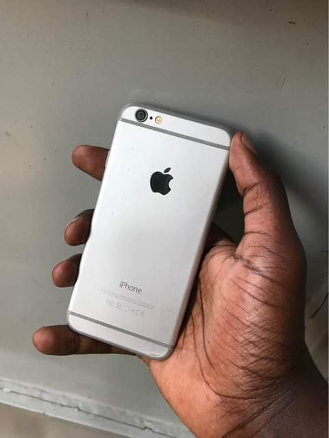 A picture of IPhone 6