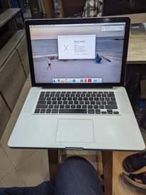 A picture of MAC BOOK PRO CORE I5