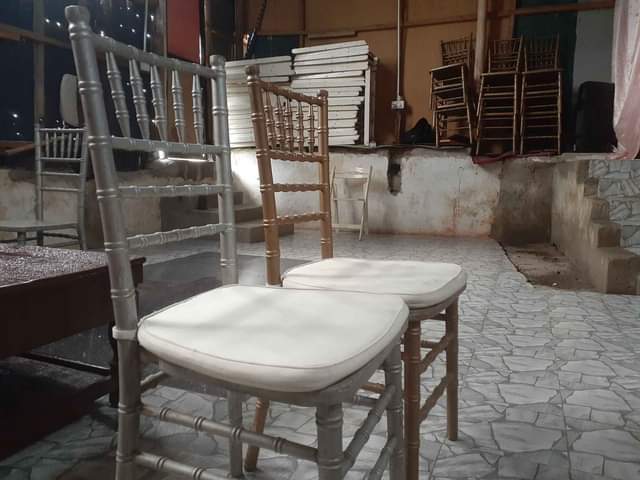 A picture of Kimbia uokote viti imara kwa bei poa 35000 tu ukichukua