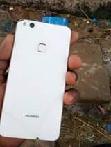 A picture of Huawei p20 lite ipo vzr gb64 ram4 net4 g