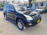 A picture of 2007 toyota prado