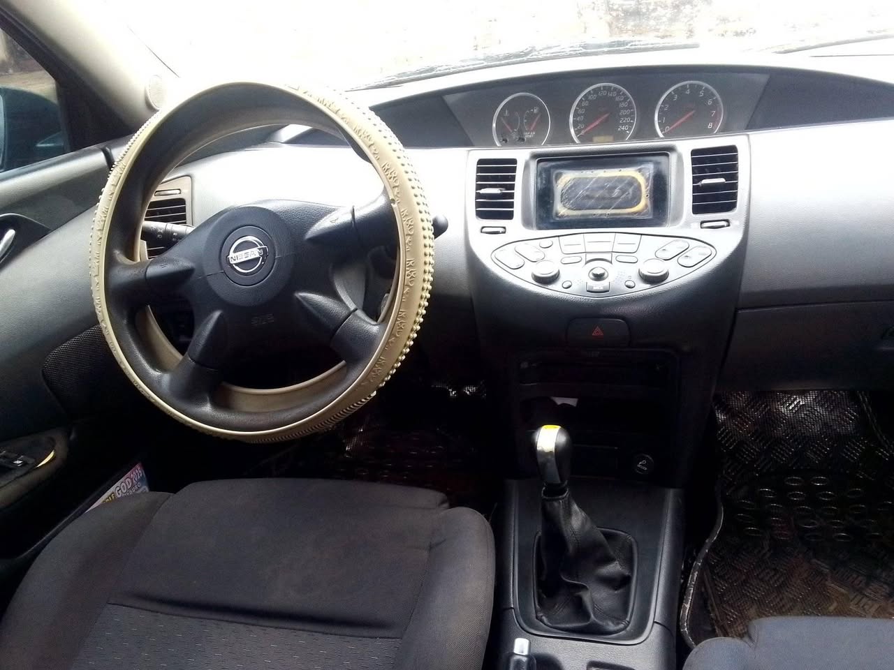 A picture of Nissan primera 04 model for sale buy and drive nothing