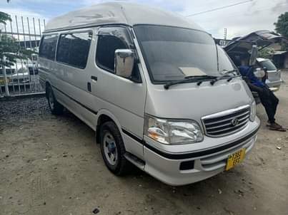 A picture of 2002 TOYOTA HIACE 0714058883 TOYOTA