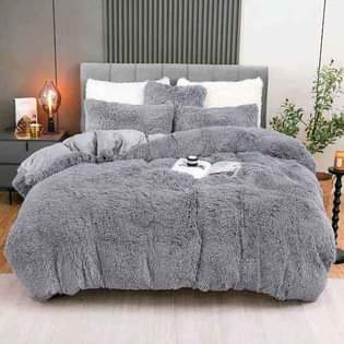 A picture of Bed cover