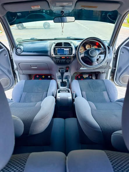 A picture of TOYOTA RAV4