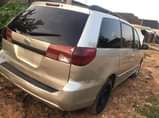 A picture of 2005 Toyota Sienna