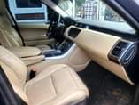A picture of clean range rover sports 2015