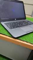 A picture of Core i7 ram8gb 500gb Charge 3hrs