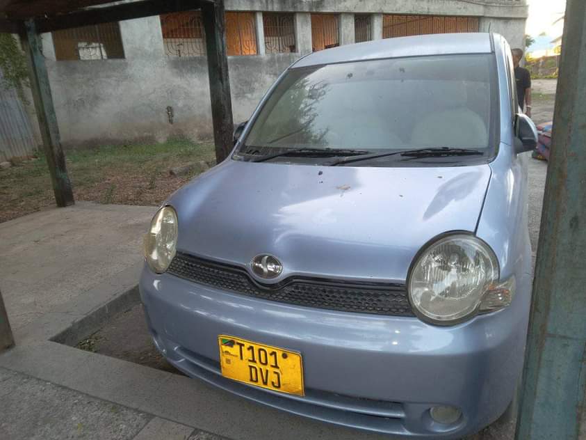 A picture of Toyota sienta