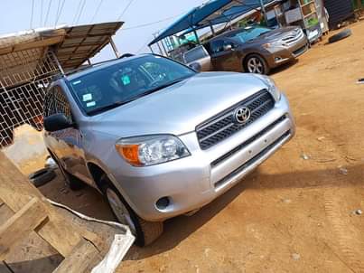 A picture of Toyota Rav4