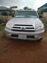 A picture of 2008 Toyota 4 runner Jeep