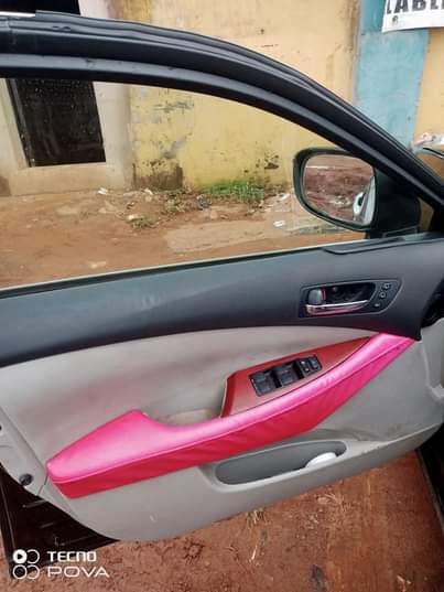 A picture of Lexus Ez350