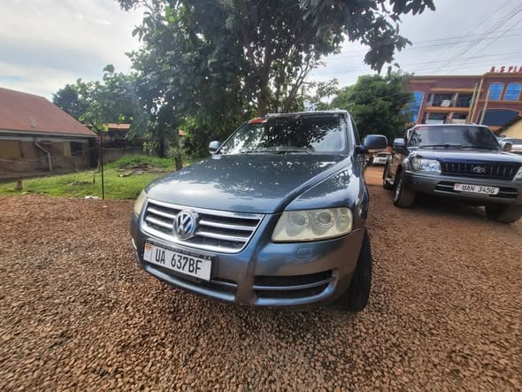 A picture of Volkswagen Touareg