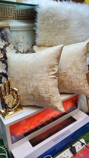 A picture of Pillows and pillowcases. Mito na foronya
