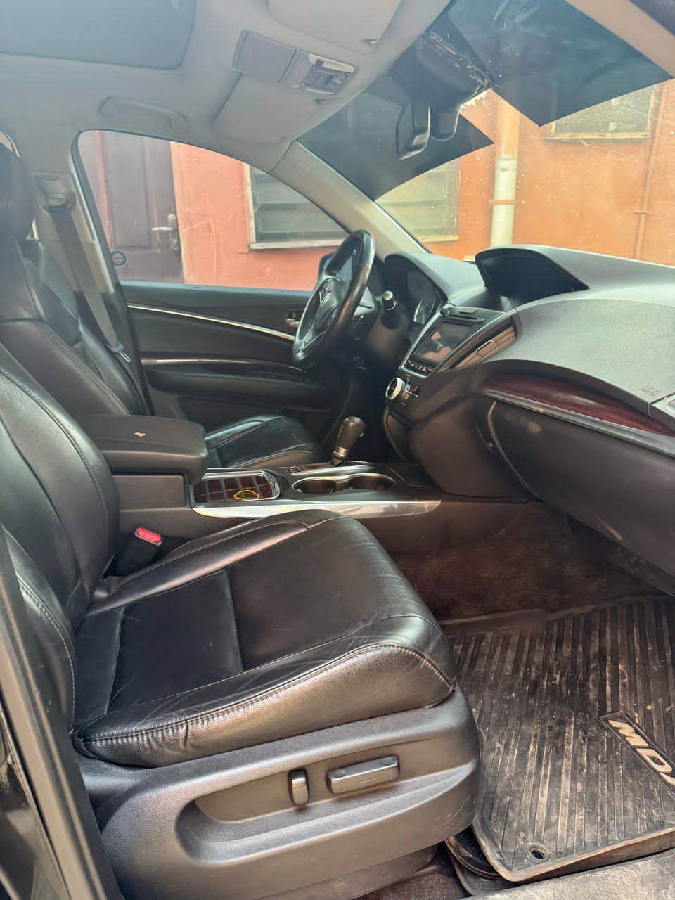 A picture of 2015 registered Acura MDX