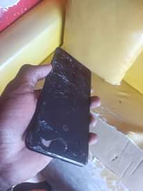 A picture of Google pixel 3xl gb128