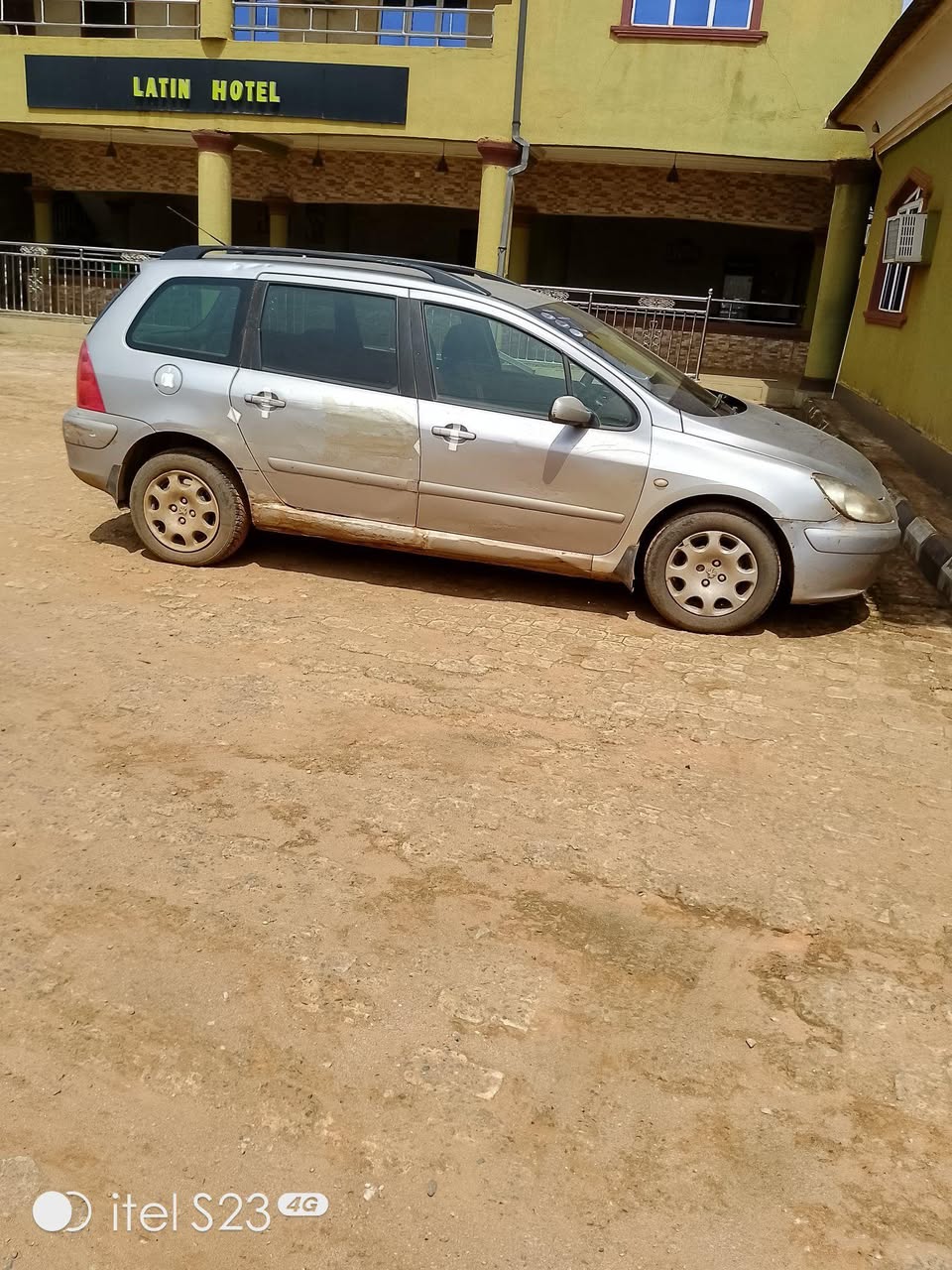 A picture of Peugeot 307