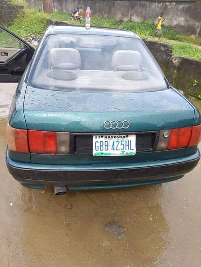 A picture of Audi 80 green Buy and drive Manual Sound engine and