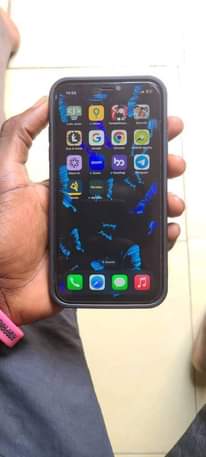 A picture of Iphone 11
