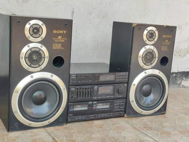 speakers