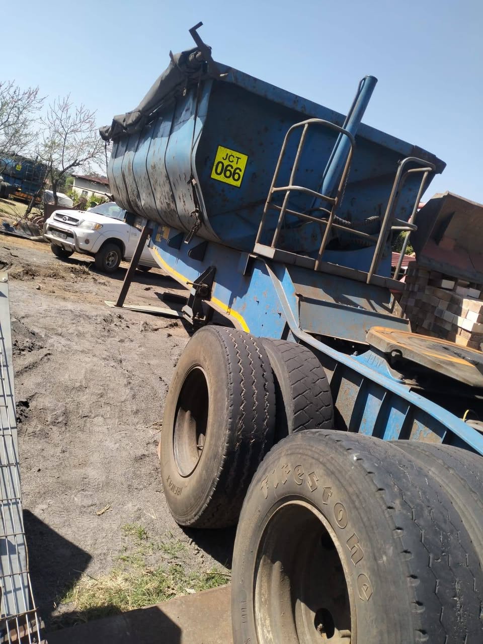 tipper truck