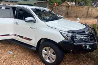 used toyota hilux