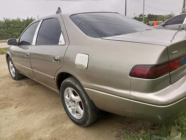 A picture of Toyota Camry Tiny Light 2001 GRAY 08032534466