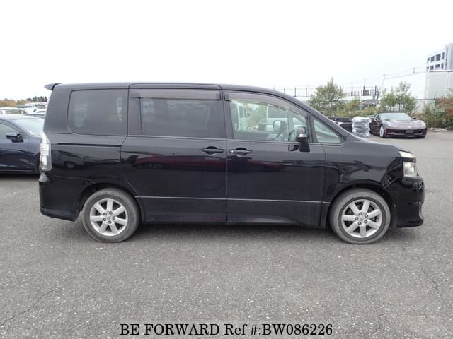 A picture of 2009 Toyota voxy