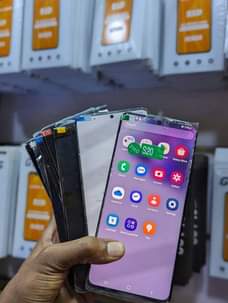 A picture of Samsung S20plus at 850k call on 0708573469