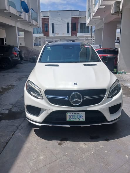 A picture of GLE 450 016 lekki