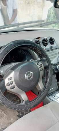 A picture of Nissan Altima 2011
