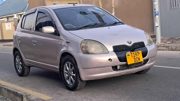 A picture of Vitz oldmodel
