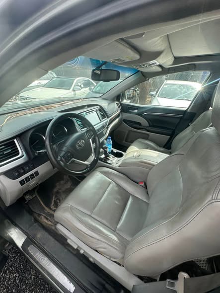 A picture of 2018 Toyota Highlander