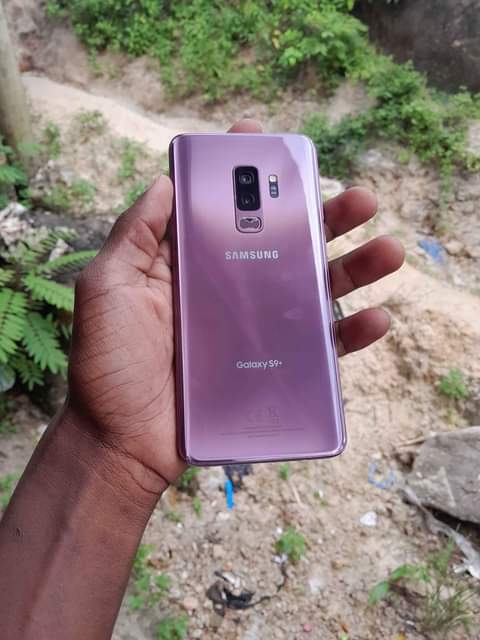 A picture of Samsung S9 