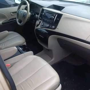 A picture of 2014 Toyota Sienna Toyota sienna