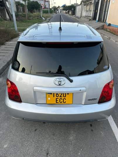 A picture of Toyota Ist