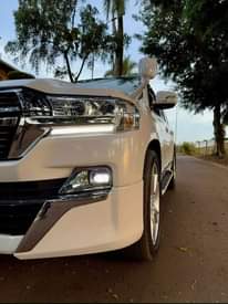 A picture of V8 2008 2018KIT 185M