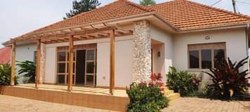 A picture of Beautiful house for sale in Kira mamelto road near round