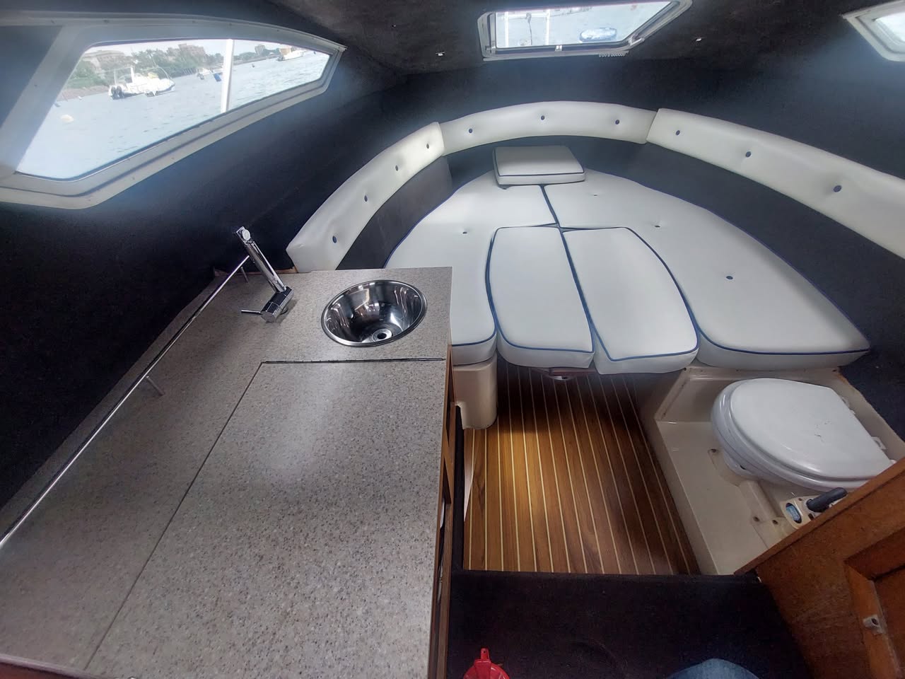 A picture of PRICE DROP Fantastic power boat