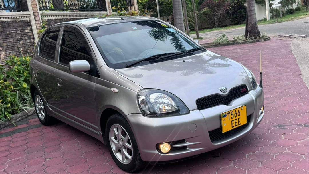 A picture of TOYOTA Vits inauzwa price 13.7 call WhatsApp 0685 502 036