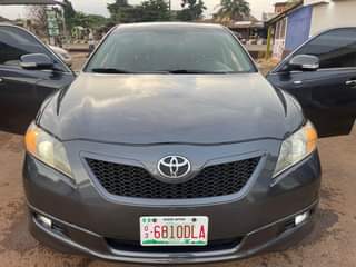 A picture of 2008 TOYOTA CAMRY SE