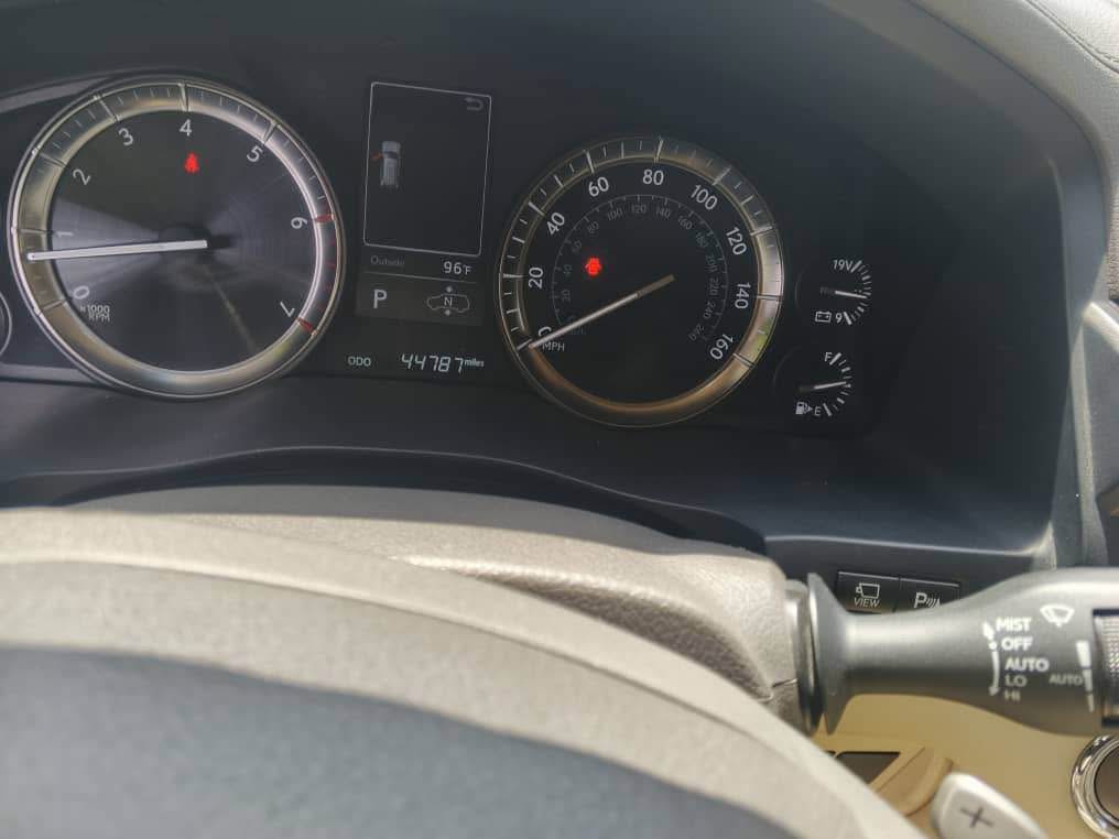 A picture of 2018 registered Lexus Lx 570
