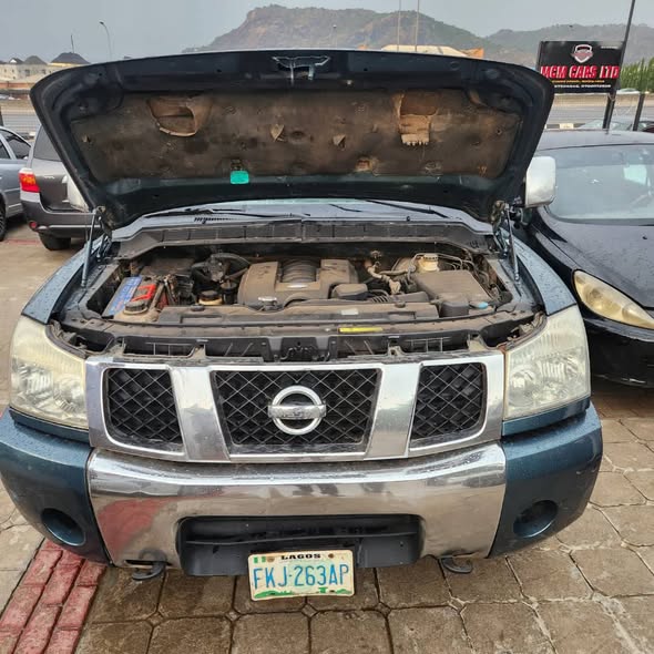 A picture of Nissan Titan 2006 model