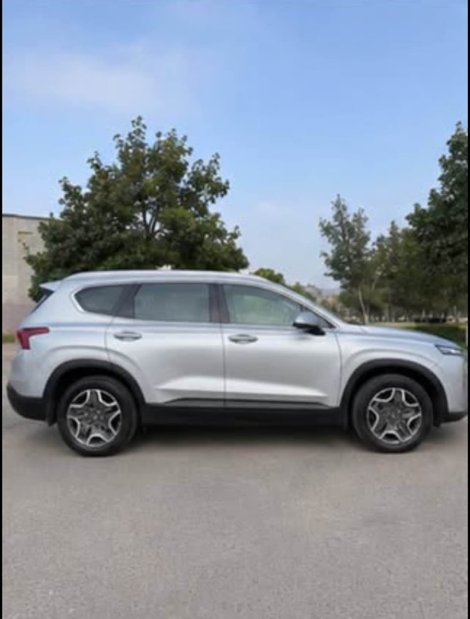 A picture of Camioneta hyundai Santa Fe 2023 4x4 full
