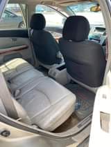 A picture of Lexus Rx 330 Ac and engine needs attention