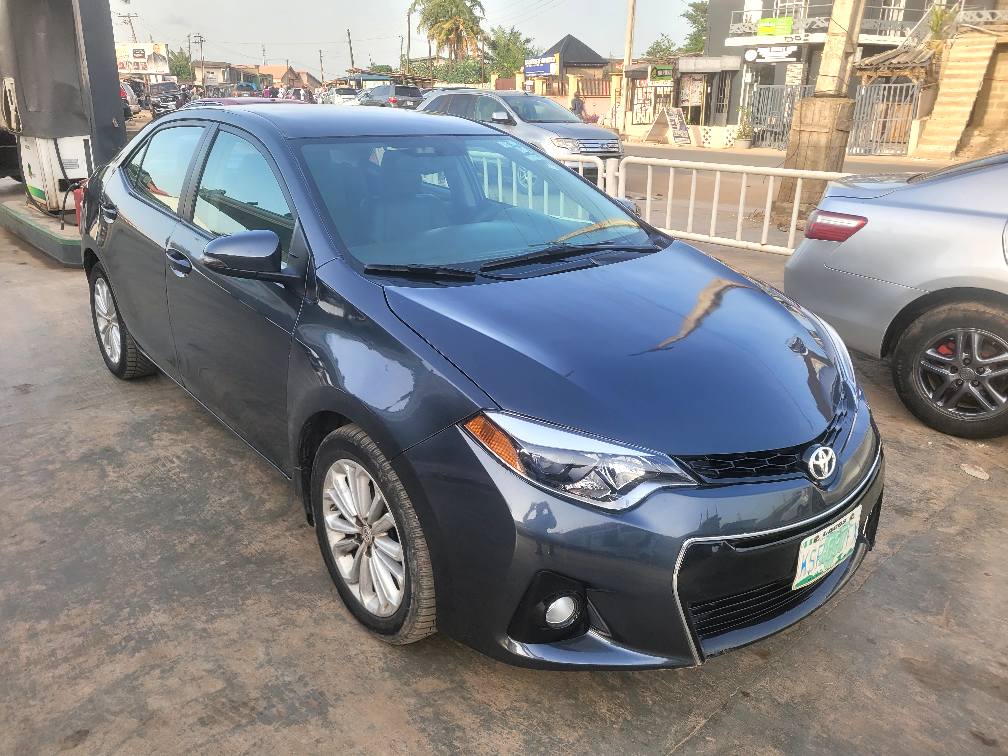 A picture of Distress sales Registered 2016 Toyota Corolla SE