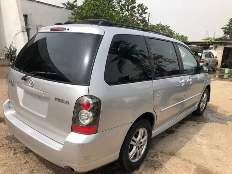 A picture of Features Factory fitted AC Fabric seat Automatic transmission Sound engine