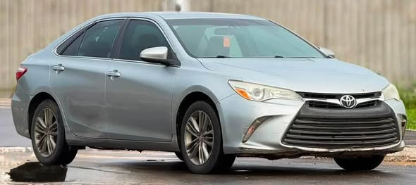 A picture of BELGIUM GRADE 2016 TOYOTA CAMRY FIRST BODY ACCIDENT FREE WITH