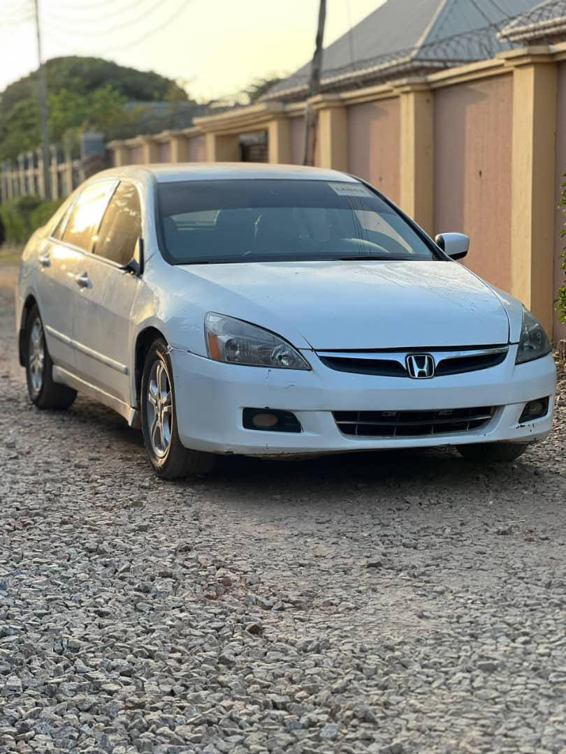 A picture of Honda accord 2007 model on super distress going for just