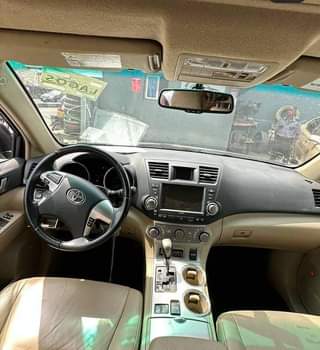 A picture of 2012 Toyota Toyota highlander